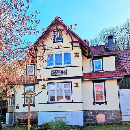 エーレントHaus Fessel - Helenenruhアパートメント エクステリア 写真